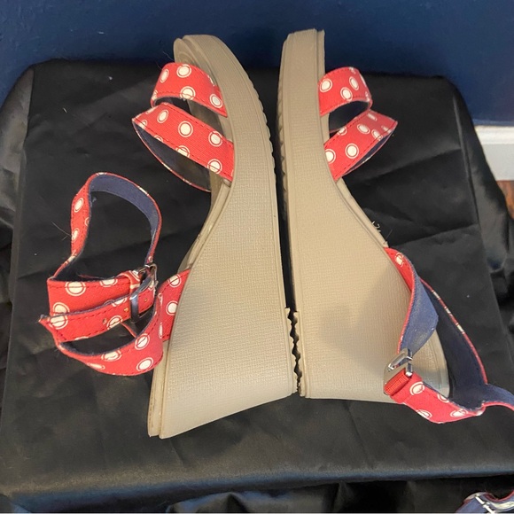 CROCS Leigh Wedge Sandal - Red and White polka dot - Picture 10 of 10